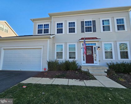 828 Mildenhall Ct, Purcellville
