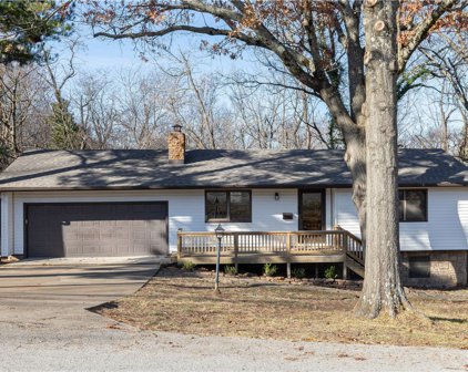 1991 N Greenview Drive, Fayetteville