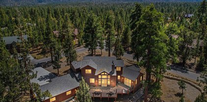 1063 Heritage Trail, Big Bear City