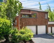 2 Bosworth Walk, Pleasant Hill image