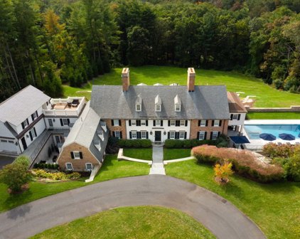 32 Parkman Way, Needham
