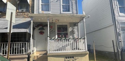 223 10th, Reading