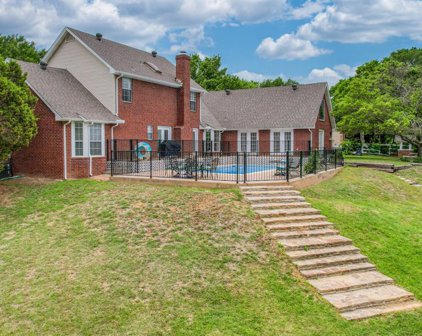 107 Clear Lake  Court, Weatherford