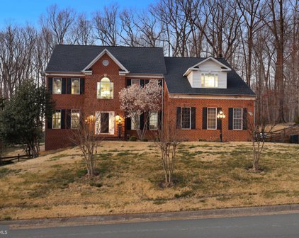 4904 Charmed Ct, Woodbridge