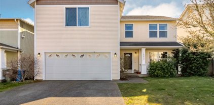 18437 95th Avenue Ct E, Puyallup