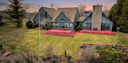 723 Kenaston Drive, Coldwater