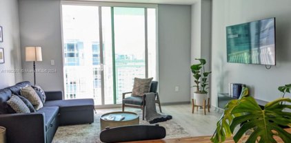 1200 Brickell Bay Dr Unit #PH4204, Miami