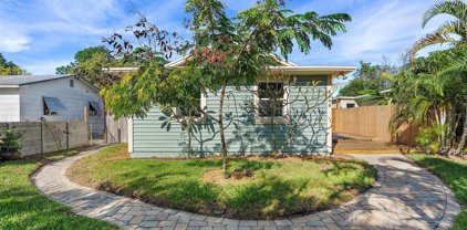 2445 32nd Avenue N, St Petersburg