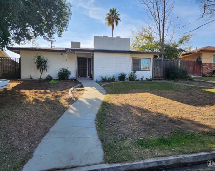 5021 Laguna, Bakersfield