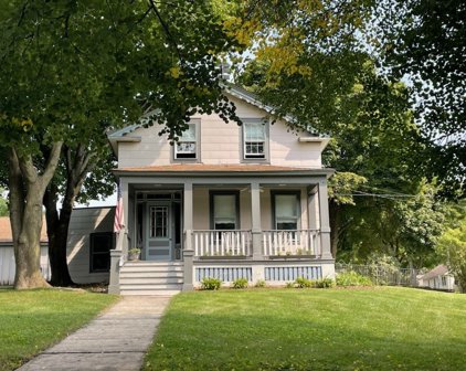 816 S 6Th Avenue, St. Charles