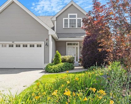 802 Ledgewood Way Unit 802, Clinton