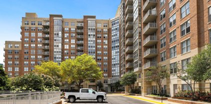 11800 Sunset Hills Rd Unit #704, Reston