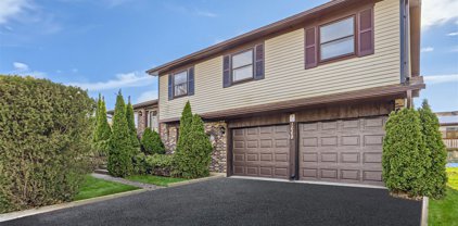 1669 Dover Court, Hoffman Estates