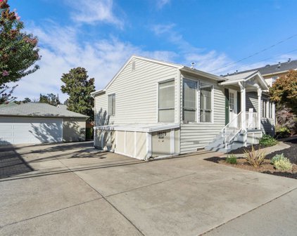 18981 Lake Chabot Rd, Castro Valley