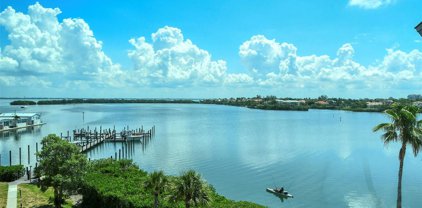 3630 Gulf Of Mexico Drive Unit 301, Longboat Key