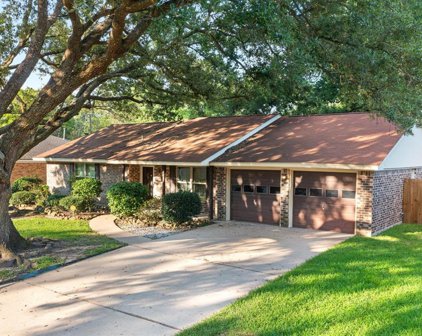 1905 Happy Valley Drive, Baytown