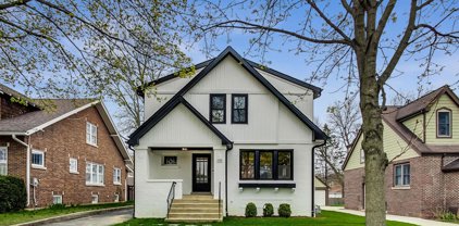 105 S Mitchell Avenue, Arlington Heights
