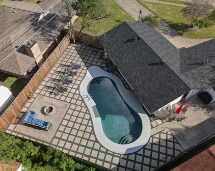 2227 Greenbrier  Drive, Irving