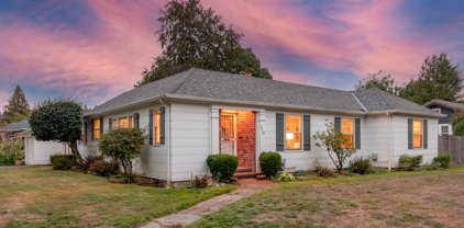 110 NW 12TH ST, Gresham