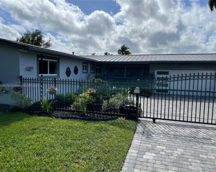 5650 Sw 63rd Ct, South Miami