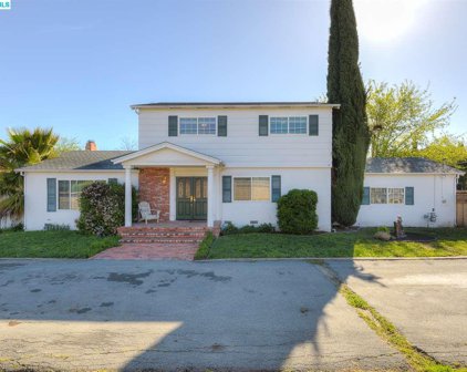 1100 Fairview Ave, Brentwood