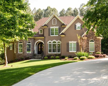 8929 Radford  Court, Sherrills Ford