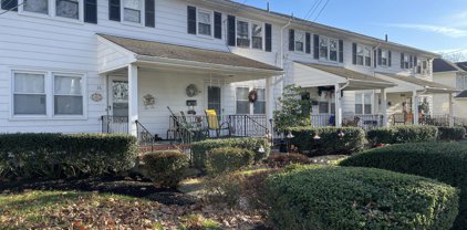 36 Monmouth Avenue, Freehold
