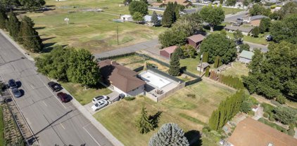 716 W 13th St, Benton City