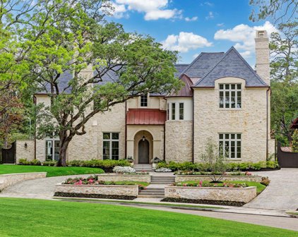 2445 Pine Valley Court, Houston