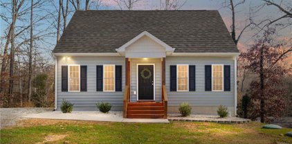 6611 Lakemont Road, Quinton