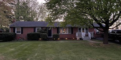 312 N Red Hill Rd, Martinsburg