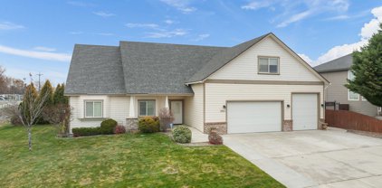 2911 N 65th Place, Pasco
