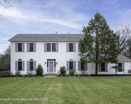69 Chestnut Ridge Road, Holmdel