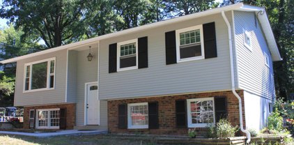 124 Lastner Ln, Greenbelt