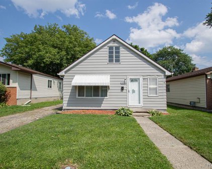26318 BELANGER, Roseville