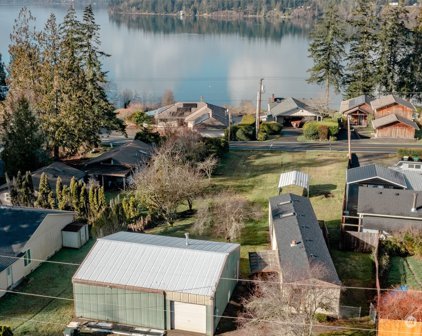9823 Whitecap Drive NW, Olympia