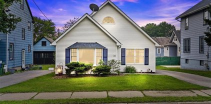 105 Lake Avenue, Middletown