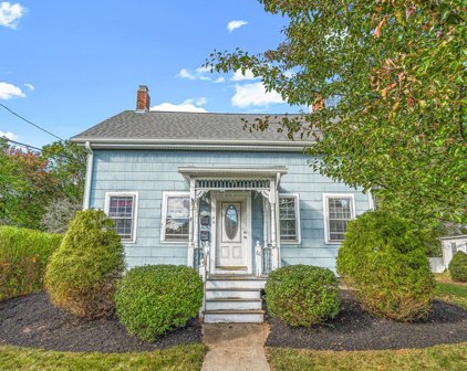 61 West St, Randolph