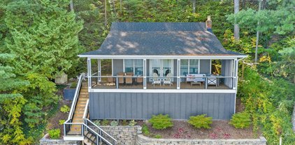 222 Pickeral Lake Drive, Newaygo