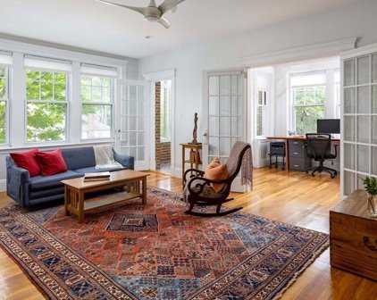 439 Washington St Unit 6, Brookline