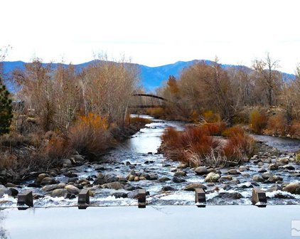 521 Wyatt Ln, Gardnerville