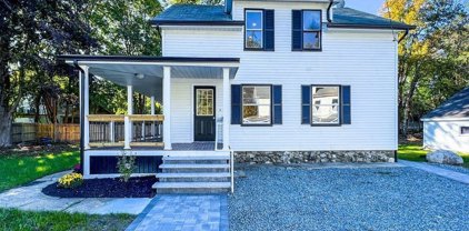 6 Riverbank Rd, Maynard
