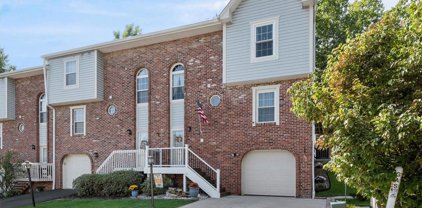2505 Timberglen Dr, North Fayette