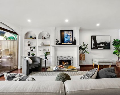 853  Larrabee St Unit 4, West Hollywood