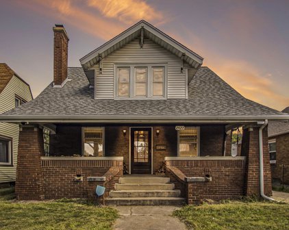 2427 Prast Boulevard, South Bend