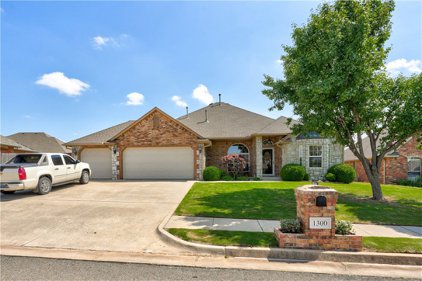 1300 W Odom Way, Moore