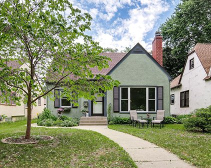 3322 Xerxes Avenue N, Minneapolis