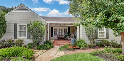 6134 Charlotte Street, West University Place