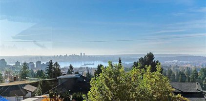 404 Somerset Street, North Vancouver