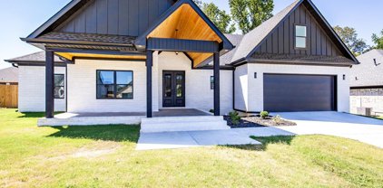 13 Denali, Cabot